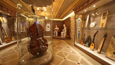 Music Store Interior, Interior Design Examples, Museum Interior, Museum Exhibition Design, Music Museum, Retail Interior Design, Exhibition Booth Design, Luxury Bedroom Master, Architecture Design Concept