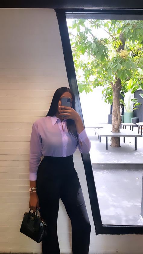 Work Outfits Black Women, Corporate Fits, Professional Fits, Women Office Wear, Modest Classy, Apartment Locator, Work Closet, Office Wears, Dresses Halloween