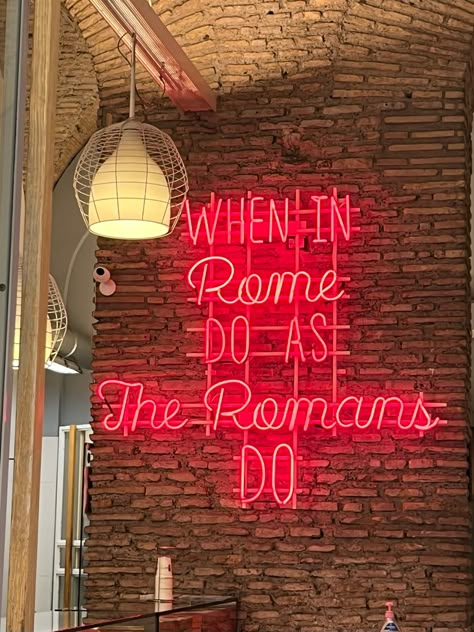 Red Italy Aesthetic, Rome Fall Aesthetic, Rome Aesthetic Vintage, Rome Market, Gelato Aesthetic, Roma Aesthetic, Rome Italy Aesthetic, Aesthetic Pasta, Rome Aesthetic