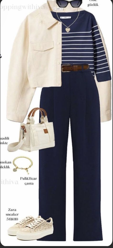 Dark Blue Palazzo Pants Outfit, Wide Leg Navy Blue Pants Outfit, Outfit Ideas With Navy Blue Pants, Dark Navy Pants Outfit, Dark Blue Pants Work Outfit Women, Wide Leg Blue Trousers Outfit, Navy Palazzo Pants Outfit, Navy Blue Bottoms Outfit, Navy Pants Winter Outfit