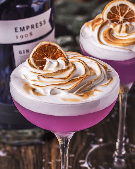 Empress 1908 Gin, Dried Lemon, Boozy Drinks, Fancy Drinks, Cocktail Desserts, Mixed Drinks Recipes, Cocktail Drinks Recipes, December 23, Alcohol Drink Recipes