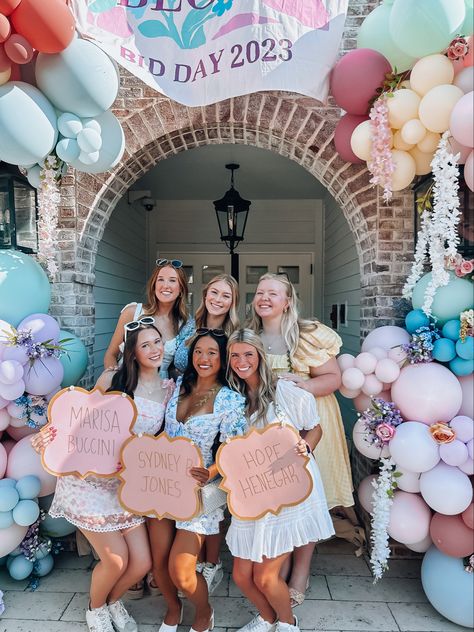 Full Bloom Bid Day, Flower Bid Day Theme, Sorority Decorations, Sorority Recruitment Themes, Recruitment Themes, Bid Day Shirts, Sorority Bid Day, Bid Day Themes, Phi Mu