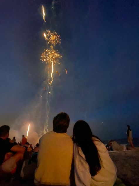 Beach fireworks summer love aesthetic love Firework Date Aesthetic, Fireworks Date, Fireworks At The Beach, Beach Fireworks, Tsitp Aesthetic, Watching Fireworks, Fireworks Pictures, Lake Photoshoot, Fire Works