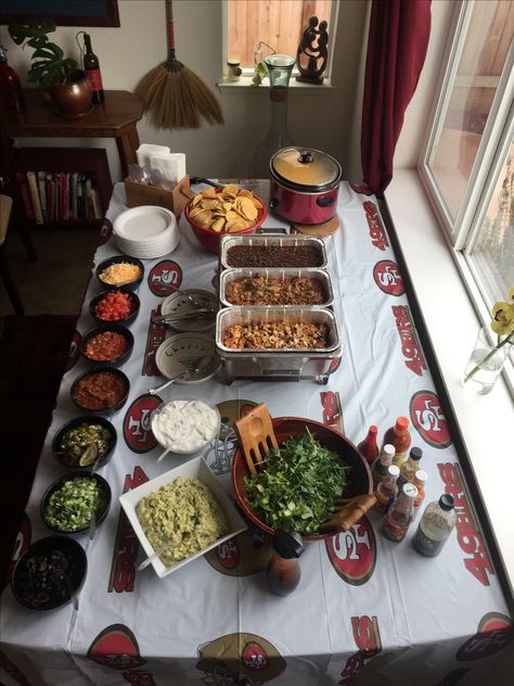 Football Nacho Bar, Nacho Station, Bar Ideas For Wedding, Nacho Bar Ideas, Cousin Sleepover, Nacho Bar Party, Nacho Bar, Food Bars, Party Dishes