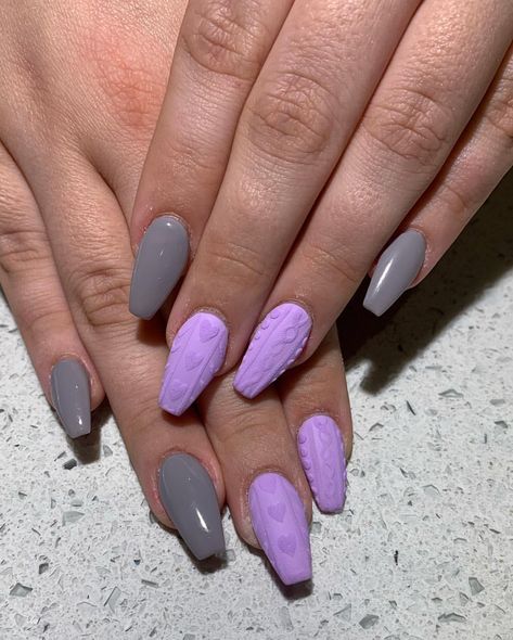 Purple And Gray Nails Design, Purple And Grey Nail Designs, Purple Sweater Nails, Winter Purple Nails, Gray And Purple Nails, Sweater Nails Acrylic, Purple And Grey Nails, Nails Acrylic Purple, Acrylic Nails Purple