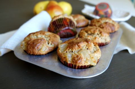 browned butter pear muffins - The Baking Fairy Pear Muffin, Pear Muffins Recipes, Pear Muffins, Pear Butter, Baked Pears, Food Bread, Browned Butter, Just Cakes, Best Dinner Recipes