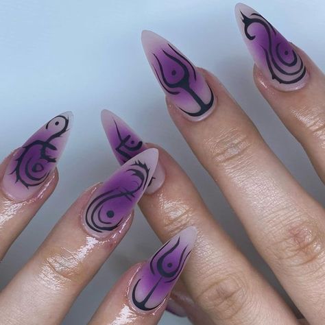 Matte Aura Nails, Purple Goth Nails, Fall Aura Nails, Purple Matte Nails, Purple Aura Nails, Matte Purple Nails, Vampire Nails, Purple Goth, Aura Nails