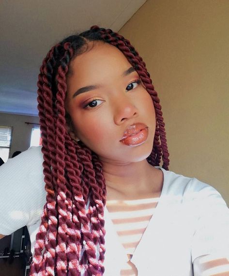 Red Twists Black Women, Red Twist Braids Hairstyles, Red Senegalese Twists, Brown Senegalese Twist, Red Marley Twists, Keke Palmer Outfits, Red Twists, Cherry Red Hair Color, Brazilian Wool Hairstyles