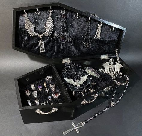 Goth Jewelry Box, Coffin Jewelry, Gothic Decor Bedroom, Black Jewelry Box, Gothic Room, Dark Jewelry, Goth Home Decor, Goth Decor, Jewelry Chest