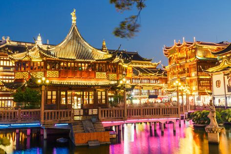 Shanghai traditional yuyuan Garden building scenery in the evening. In China #Sponsored , #AFFILIATE, #paid, #traditional, #Garden, #evening, #yuyuan Yuyuan Garden, Brochure Design Inspiration, Garden Buildings, Brochure Design, Shanghai, Photo Image, China, Design Inspiration, Stock Photos