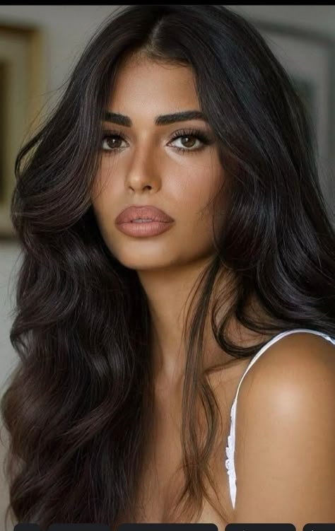 Grad Hair And Makeup, Brown Eye Brown Hair Makeup, Bridal Makeup Dark Eyes, Wedding Makeup Dark Eyes, Light Bridal Makeup Brown Eyes, Dark Brown Eyes Makeup, Italian Hairstyles Woman, Makeup For Dark Brown Eyes, Morena Makeup