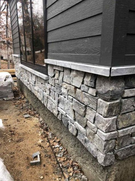 Rock And Wood Exterior Homes, Stone Exterior Houses, Gray House Exterior, Exterior House Colors With Stone, Modern Barndominium, Small Barndominium, Black Farmhouse, Home Exterior Makeover, Building Stone