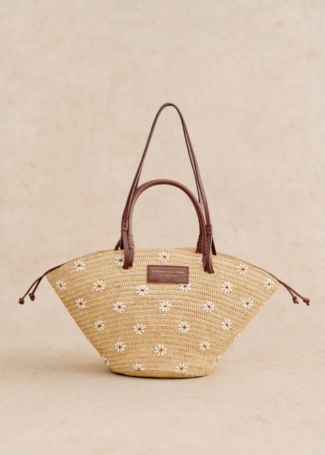 Justine Basket - Embroidered Flowers Raffia  - Raffia - Sézane Raffia Embroidery, Summer Fall Transition, France Summer, Daisy Embroidery, Gift Me, Basket Tote, Italy Outfits, Fall Transition, Suit Shoes