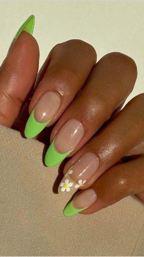 Different Shades Of Green Nails, Neon Green French Tip Nails, Neon Green French Tip, Nails Neon Green, Green Summer Nails, French Nails Design, Green French Tip, Lime Nails, Lime Green Nails