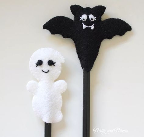 Felt Pencil Toppers, Felt Quilting, Halloween Finger, Puppet Tutorial, Halloween Sewing Projects, Finger Puppet Patterns, Felt Finger Puppets, Halloween Sewing, Puppet Patterns