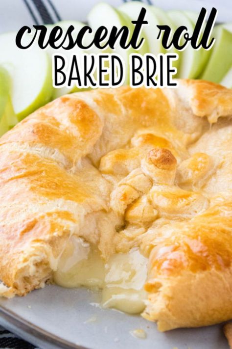 Pillsbury Brie Appetizers, Crescent Baked Brie, Bri Cheese Recipes Baked Brie Crescent Rolls, Baked Brie Pillsbury Crescent Rolls, Brie Cheese Crescent Rolls, Crescent Roll Brie Appetizer, Brie Crescent Roll Appetizers, Brie With Crescent Rolls, Recipe Using Brie Cheese