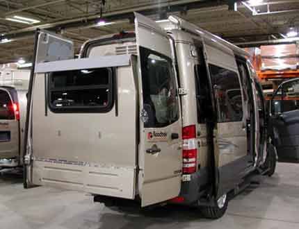 Sprinter RV, The Camper Van From Heaven RoadTrek Rear Slide Out Camper Flip, Rv Vans, Sprinter Motorhome, Rv Conversion, Sprinter Rv, Campervan Ideas, Mb Sprinter, Rv Dreams, Transit Camper