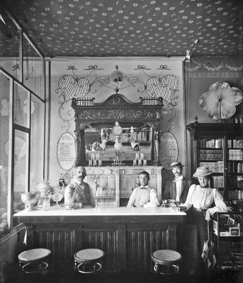 Interior of Miller and Shoemaker Soda Fountain, Kansas, 1899 Victorian Bar, Victorian Interiors, Soda Fountain, Ice Cream Parlor, Vintage Interiors, Ice Cream Shop, Vintage Life, Edwardian Era, Antique Photos