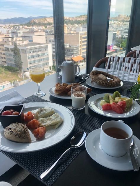 Breakfast Hotel Snapgram, Breakfast In Hotel, Hotels Aesthetic, Hotel Aesthetics, Breakfast Luxury, Hotel Lunch, Foto Hotel, Hotel Dinner, Aesthetic Hotel