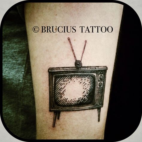 #BRUCIUS #tattoo #SF #linework #black #ink #tv #old #vintage #dot #diamond #arm (at Brucius Tattoo) Tv Tattoo, Chaos Tattoo, Rat Tattoo, Sternum Tattoo, Thick Skin, Weird Art, Old Tv, Body Mods, Arm Sleeve