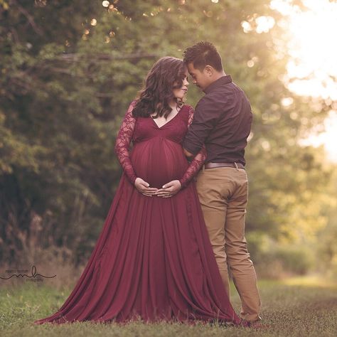 Lace Maternity Wedding Dresses, Maternity Gown Photography, Chiffon Maternity Dress, Lace Maternity Gown, Fall Maternity Photos, Maternity Dresses Photography, Maternity Photography Poses Outdoors, Maternity Photography Poses Couple, Maternity Photography Poses Pregnancy Pics