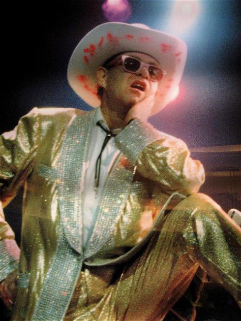 elton john´s pics: ELTON JOHN 80s Elton John 80s, Elton John Outfits, Elton John Costume, Goodbye Yellow Brick Road, True Roots, Captain Fantastic, Rocket Man, Candle In The Wind, Space Cowboy