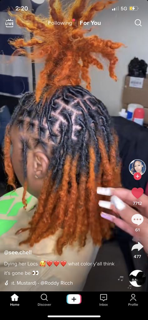 Starter Locs Color Ideas, Pretty Loc Styles For Women, Dyed Ends Locs, Pinapple Hairstyle With Locs, Pineapple Style On Locs, Short Locs Hairstyles For School, Fluffy Locs Hairstyles, Pineapple Locs Style, Pineapple Hairstyle Locs