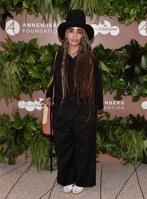 Lisa Bonet 90s, Erykah Badu Style, Boohoo Style, Lisa Bonet, Fashion To Figure, Scene Fashion, Cape Dress, Boho Look, Black Shirt Dress