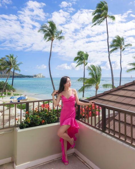 tropical vacay outfits I wore in Hawai’i 🌴🍍🌺 which is your favorite 1-5? locations: Halekulani Hotel, The Royal Hawaiian, Waikiki Beach, Laniakea #islandgirl #oahu #summerfits #summerfashion #summer2024 #softgirlaesthetic #vacayvibes #vacaymodeon #summervibes #outfitinspo Oahu, Halekulani Hotel, Softgirl Aesthetic, Vacay Outfits, Waikiki Beach, Island Girl, Summer Vibes, Hawaii, Summer Fashion