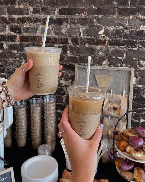 Coffee And Donut Bar Ideas, Open House Coffee Bar, Graduation Coffee Bar, Cold Brew Bar Wedding, Coffee Bar Bachelorette Party, Coffee Bar Ideas For Grad Party, Coffee And Dessert Party Ideas, Iced Coffee Party Bar, Ice Coffee Bar Ideas