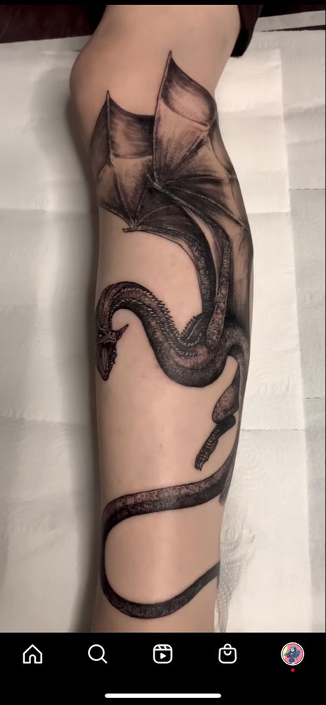 Dragon Tattoo Game Of Thrones, Symmetrical Tattoos, Targaryen Tattoo, Symmetrical Tattoo, Game Of Thrones Tattoo, Small Dragon Tattoos, Wolf Tattoo Sleeve, Tattoo Dragon, Torso Tattoos