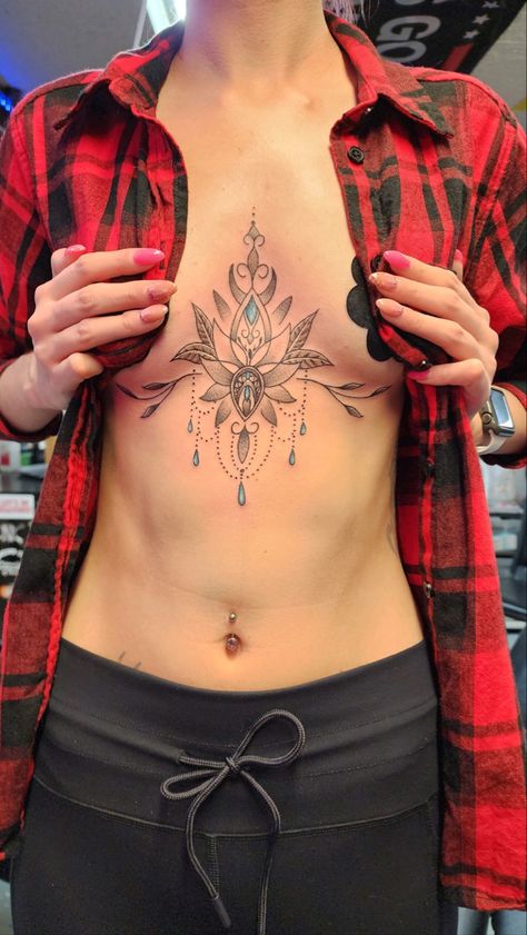 Tattoo Ideas Female Sternum Chest Piece, Sternum Tattoo Women Ideas, Compass Sternum Tattoo, Lotus Sternum Tattoo Women, Sternum Lotus Tattoo, Cute Sternum Tattoo Women, Women’s Sternum Tattoo, Lotus Underboob Tattoo, Sternum Tattoo Lotus