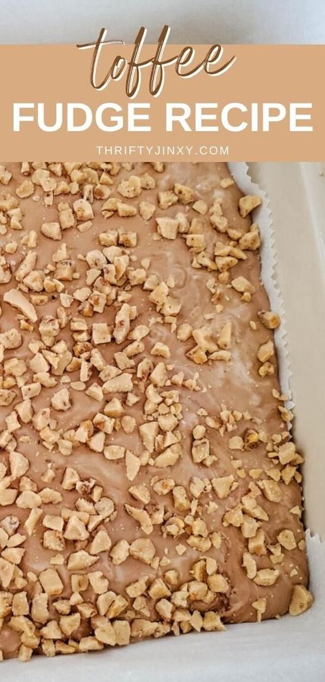 Heath Fudge Recipe, Mackinaw Island Fudge Recipe, Christmas Fudge Ideas, Fudge Recipes Easy Condensed Milk, Toffee Fudge Recipe, Coffee Fudge Recipes, Christmas Fudge Recipes, Marshmallow Fluff Fudge, Christmas Fudge Recipes Easy