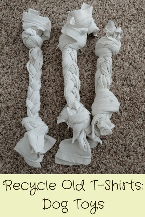 An easy DIY dog toys project - make dog toys out of shirts. Old white t shirt dog toys are a perfect no sew upcycle project requiring just scissors!  The dog loves how I repurpose my husband's shirts.  #repurpose #repurposeclothes #upcycle #upcycleclothes #oldtshirts No Sew Upcycle, Sew Upcycle, Make Dog Toys, Reuse Old Clothes, Diy Pet Toys, Diy Dog Toys, Upcycle Clothes Diy, Upcycle Sewing, Kleidung Diy