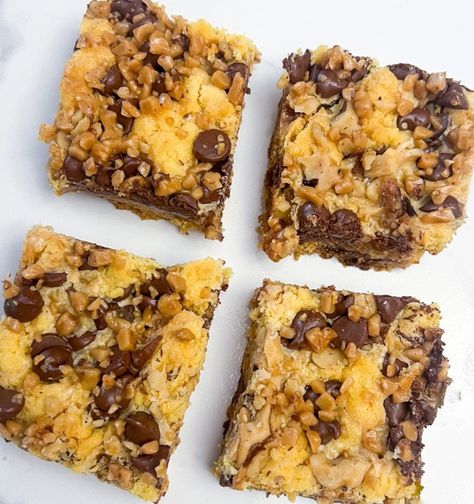 Cake Mix Toffee Bars - Cake Mix Toffee Bars, Toffee Bar, Toffee Bars, Butter Toffee, Vegetarian Cake, Toffee Bits, Mix Recipes, Cake Mix Recipes, Yellow Cake Mixes