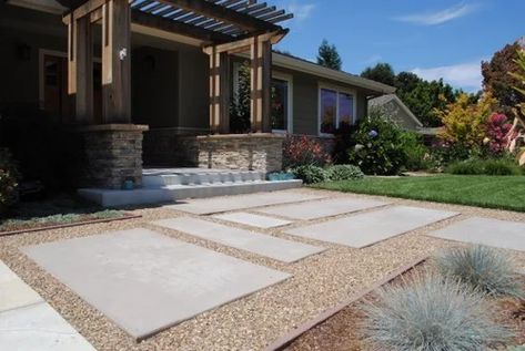 Large Concrete Pavers, Concrete Pavers Walkway, Pour Concrete, Cement Pavers, Concrete Backyard, Large Backyard Landscaping, Yard Landscaping Simple, Cement Patio, Pavers Backyard