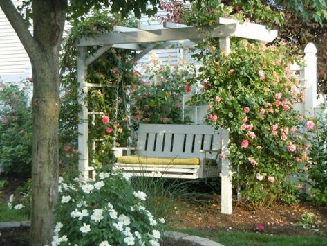 Pergola Swing, Outdoor Sitting Area, Garden Arbor, Garden Wallpaper, Garden Swing, Diy Pergola, Pergola Designs, Garden Structures, Garden Cottage