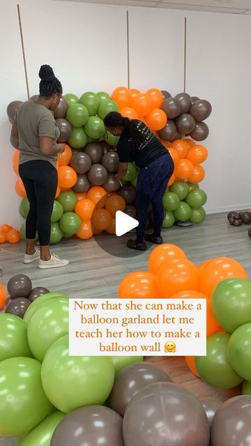 Baloon Wall, Balloon Hacks, Balloons Wall, Party Balloons Diy, Coming Out Party, Learning A New Skill, Balloon Clusters, Balloon Frame, Blowing Up Balloons