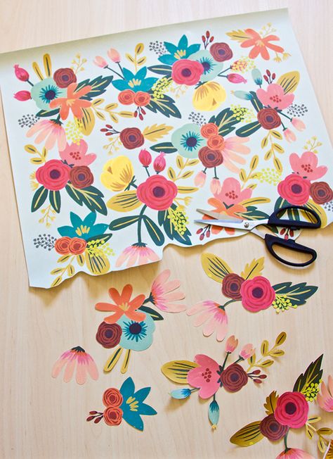 Decoupage tray diy Step1RE Diy Decoupage, Decoupage Tray, Diy Tray, Mollie Makes, Tray Diy, Paper Tray, Paper Cutout, Floral Gifts, How To Make Paper