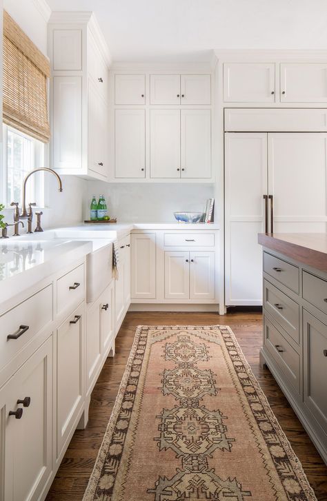 No Upper Cabinets, Neutral Kitchen, All White Kitchen, Classic Kitchen, Upper Cabinets, Cool Ideas, White Kitchen Cabinets, Large Kitchen, Favorite Kitchen