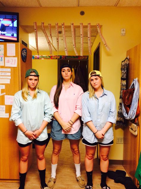 Frat bro Halloween costume TSM Tennis Pro And Frat Bro Costume, Frat Football Theme Outfit, Frat Bro Costume, Hot Halloween Costumes Couples, High School Halloween Costumes, Frat Boys Halloween Costume, Frat Boy Costume, American Highschool, Frat Bro