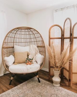 Read reviews and buy Southport Patio Egg Chair - Opalhouse™ at Target. Choose from contactless Same Day Delivery, Drive Up and more. Backyard Chairs, Simple Living Room Decor, Studio Chairs, Chill Room, Ethnic Chic, Apartment Patio Decor, Front Rooms, Photography Decor, Target Finds