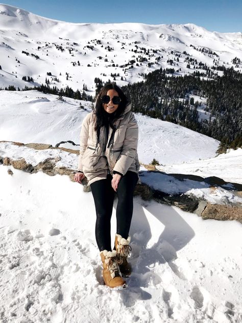 Winter Outfit Ideas for Colorado & What to Pack Vail Colorado Winter Outfits, Sorel Boots Outfit, Vail Colorado Winter, Winter Dinner Outfit, Winter Park Colorado, Outfit Dinner, Colorado Outfits, Colorado Winter, Snow Outfit