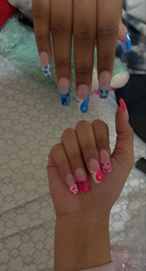 pink and blue tapered square nails Nail Inspo For Best Friends, Best Friend Nail Designs, Cute Preppy Nails Pink, Bestie Nails Ideas Matching Baddie, Nails By Vic, Duo Nail Ideas, Matching Nails With Bsf, Matching Nail Inspo For Best Friends, Pink And Blue French Tips