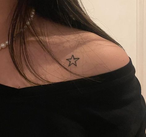 Saturn Stick And Poke, Tattoo Ideas Simplistic, Small Tattoo Ideas Stars, My Tattoo Vibe, Star Hand Tats, Freckle Star Tattoo, Stars Tattoo Aesthetic, Stars Collar Bone Tattoo, Tattoo Ideas Astronomy