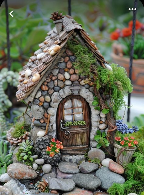 Garden Ideas Drawing, Ideas Drawing Easy, Fairy Garden Box, Whimsical Fairy Garden, Pumpkin Fairy House, Magical Childhood, Fairy Garden Mushrooms, Enchanted Gardens, Fairy Garden Doors