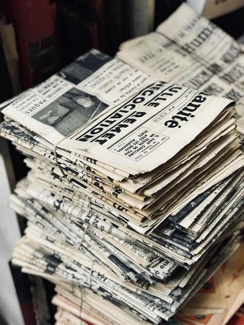 A stack of old newspapers | HD photo by Mr Cup / Fabien Barral (@iammrcup) on Unsplash Castlevania Wallpaper, Mr Cup, Yennefer Of Vengerberg, Old Newspaper, Newsies, Informational Text, Printer Paper, Wax Paper, Paper Envelopes