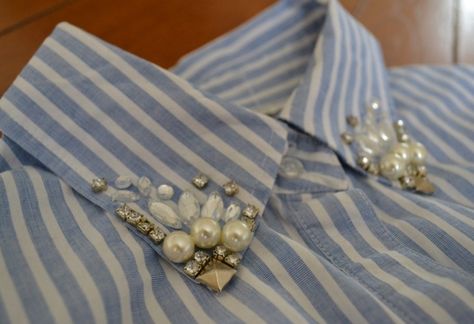 Shirt Collar Embellishment, Embellished Collar Blouse, Rhinestone Collar Shirt, Diy Embellishments Clothes, Collar Embellishments, Embellished Collar Shirt, Shirt With Pearls, Collar Work, Jeweled Collar