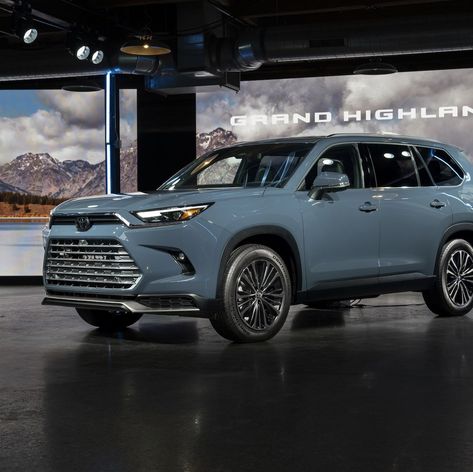 2024 Toyota Grand Highlander Toyota Grand Highlander, Best Suv Cars, Eight Passengers, Toyota Suv, Wallpaper Luxury, Toyota Tercel, Mom Car, Car Tattoos, Automotive Mechanic