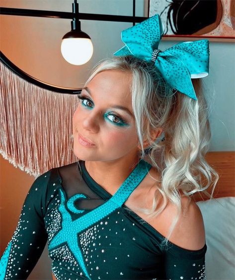 Senior Elite Makeup, Allstar Cheer Makeup, Competition Cheer Makeup, Cheer Comp Makeup, Cheer Competition Makeup, Cheerleader Makeup Ideas, Cheer Makeup Competitive, Cheerleader Makeup, Comp Makeup